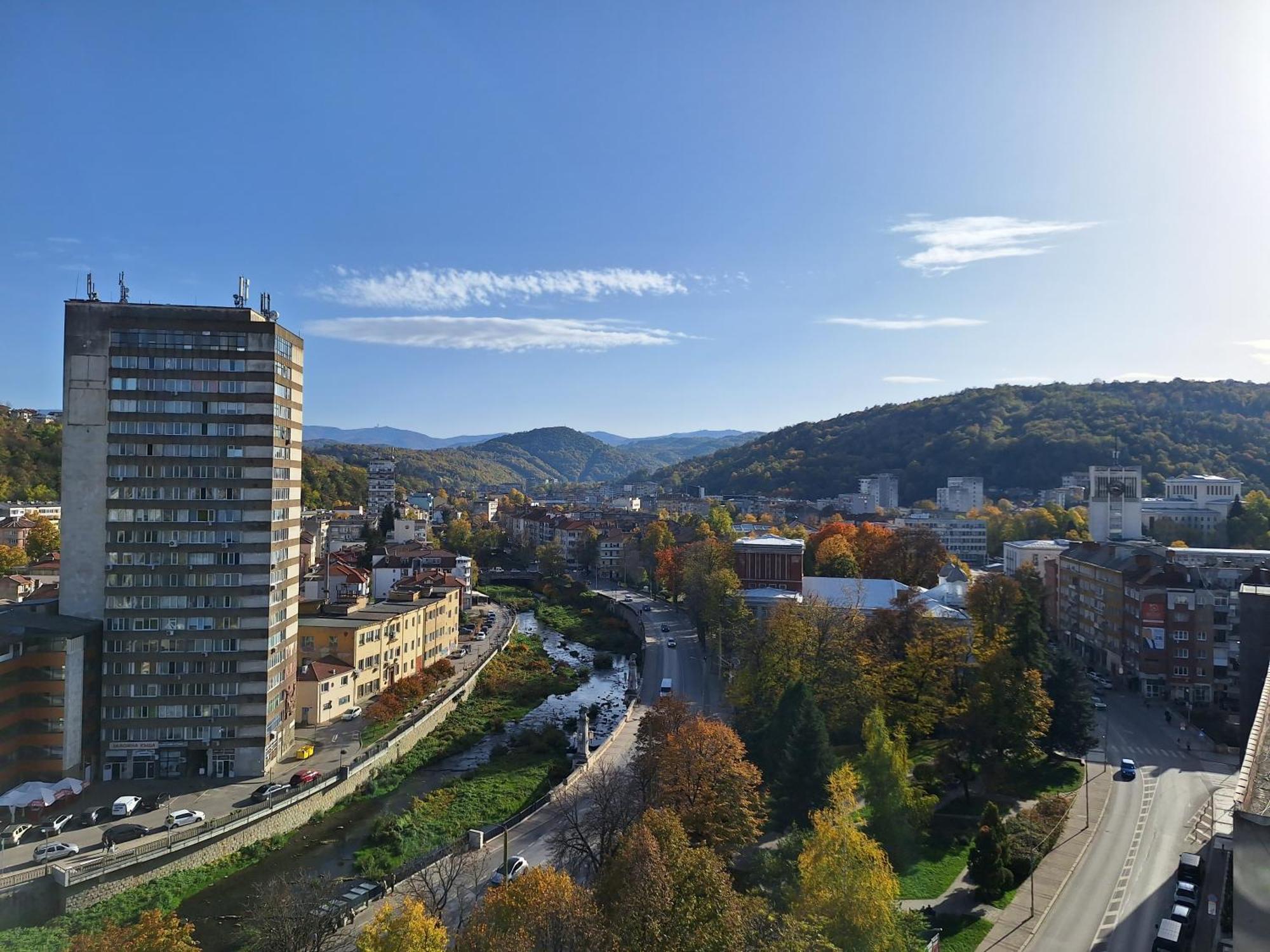 Студио Даневски-Balkan Tower Gabrovo Exteriör bild